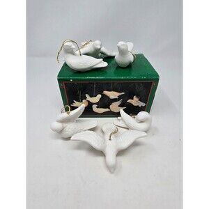 VINTAGE CHRISTMAS AROUND THE WORLD WHITE DOVE LIGHT COVERS SET OF 6 ORNAMENTS